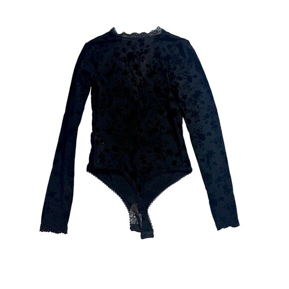Free People Babes Bandeaus Black Velvet Floral Lace Bodysuit NWOT Women's XS/Sm - Picture 6 of 16
